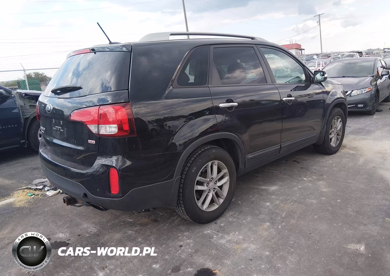 2015 Kia Sorento Lx VIN:5XYKT3A66FG615594 - 4