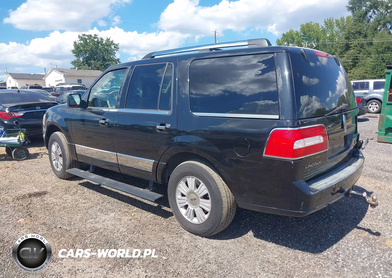 2010 Lincoln Navigator VIN:5LMJJ2J50AEJ05738 - 3