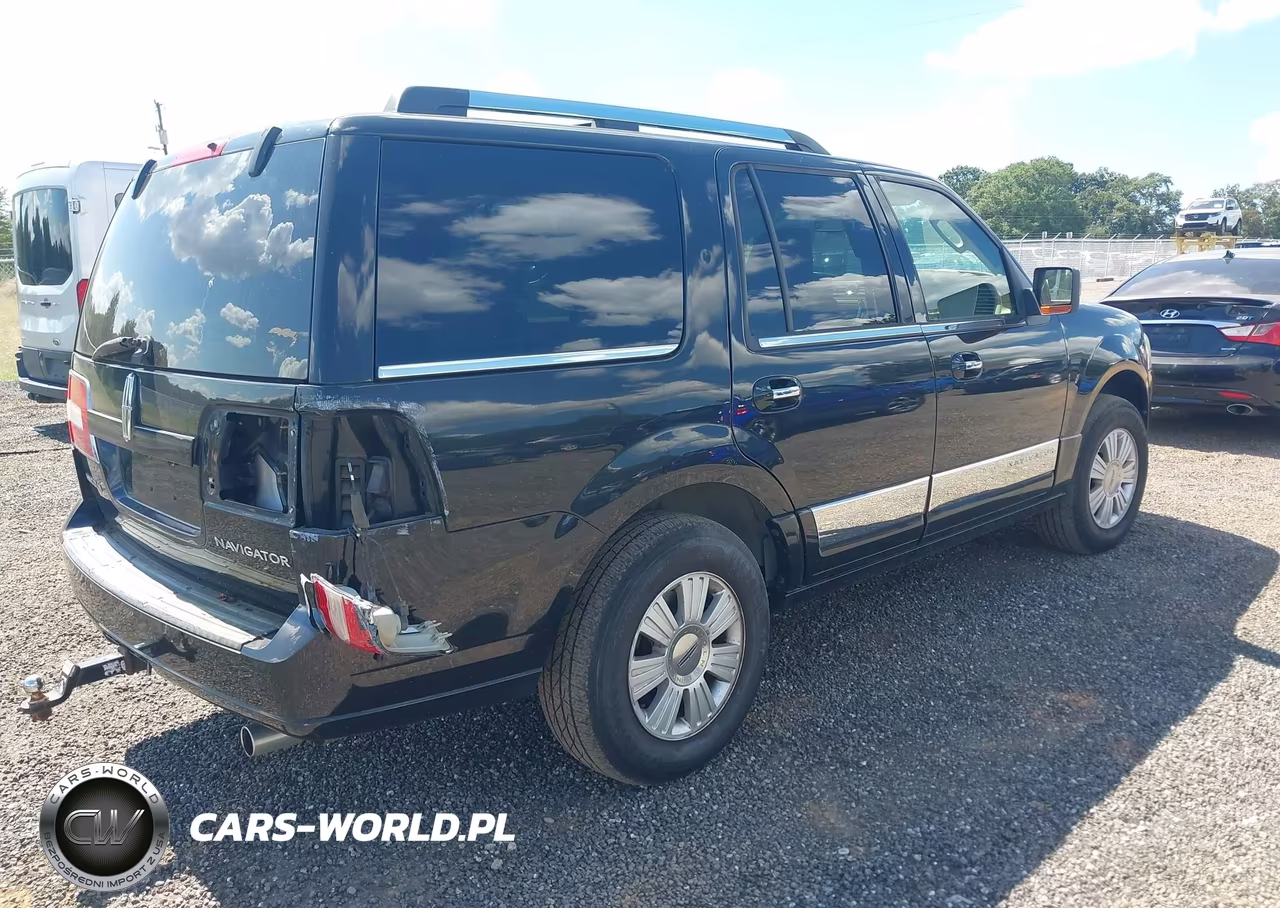 2010 Lincoln Navigator VIN:5LMJJ2J50AEJ05738 - 4