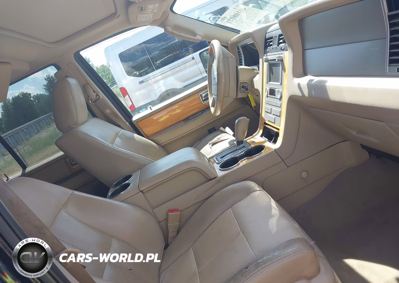 2010 Lincoln Navigator VIN:5LMJJ2J50AEJ05738 - 5