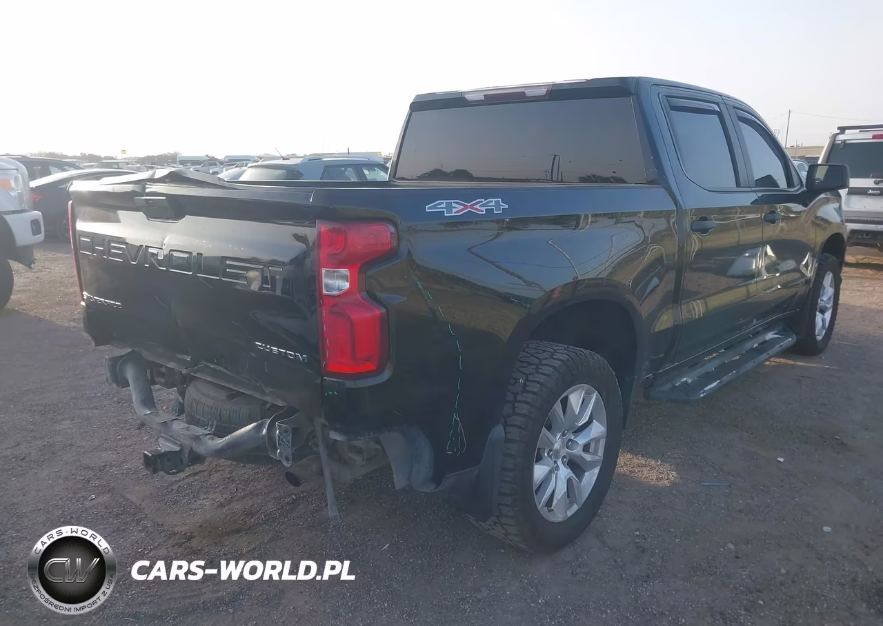 2019 Chevrolet Silverado 1500 Custom VIN:1GCUYBEF2KZ221374 - 4