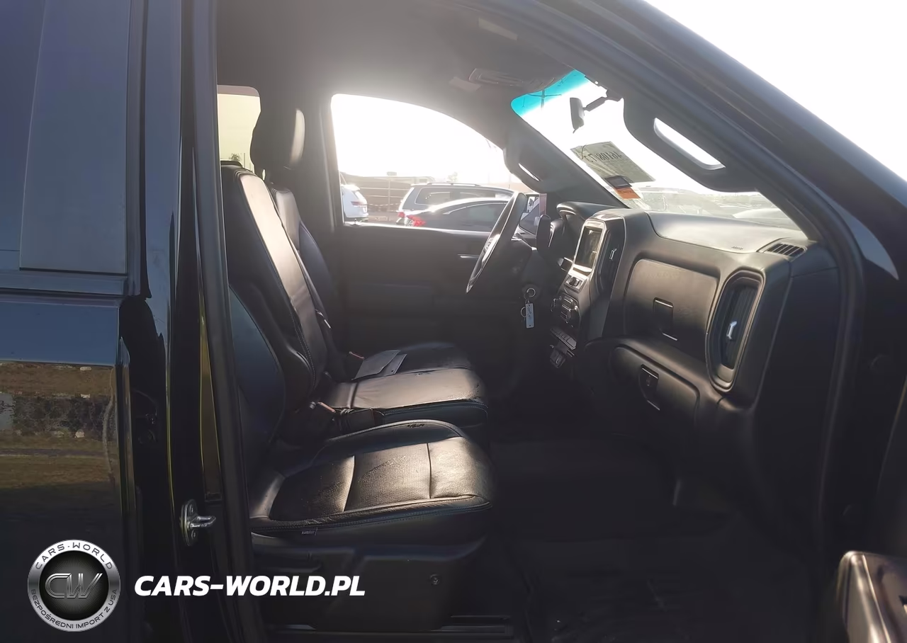 2019 Chevrolet Silverado 1500 Custom VIN:1GCUYBEF2KZ221374 - 5