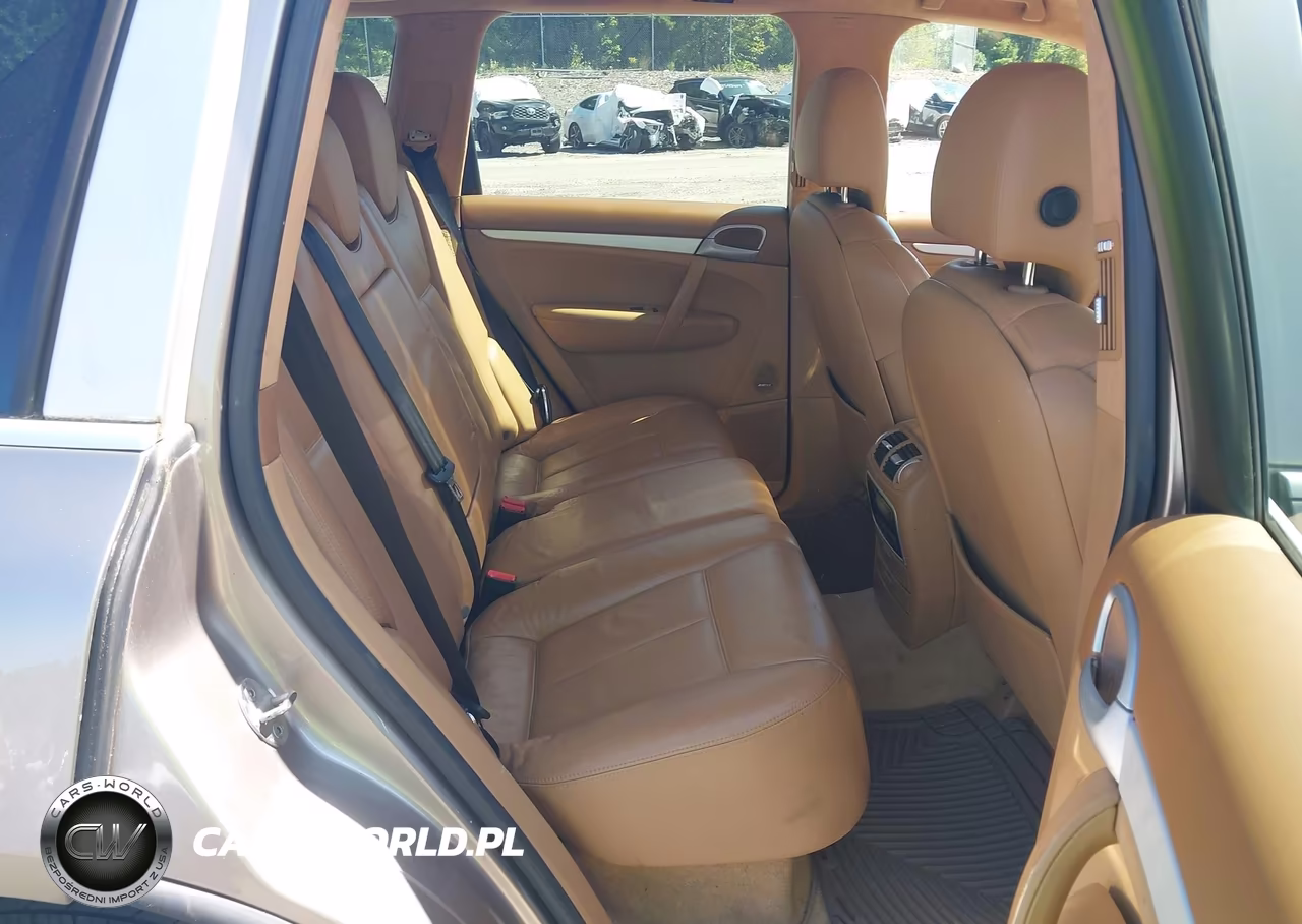 2004 Porsche Cayenne Turbo VIN:WP1AC29P14LA93718 - 8