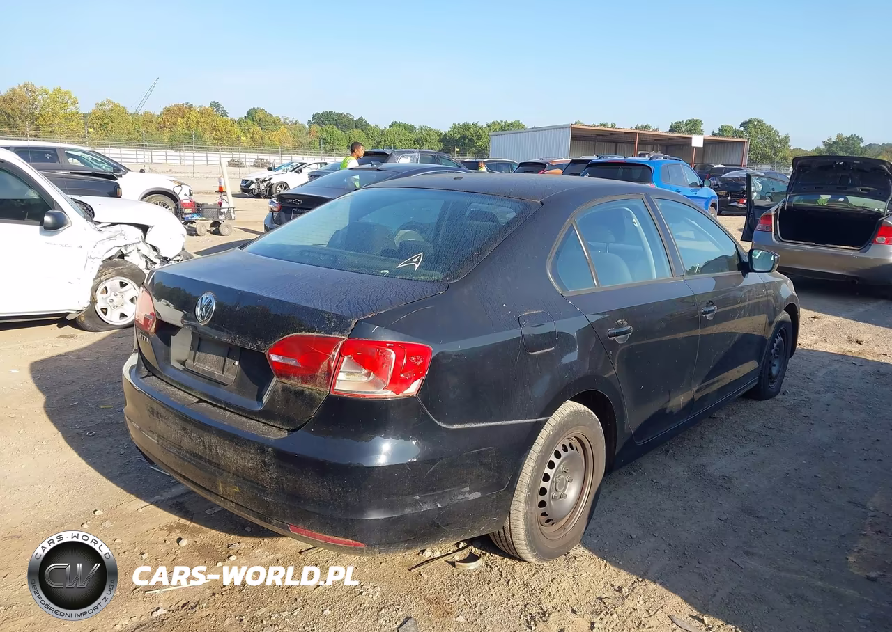 2012 Volkswagen Jetta 2.0L S VIN:3VW2K7AJXCM356179 - 4