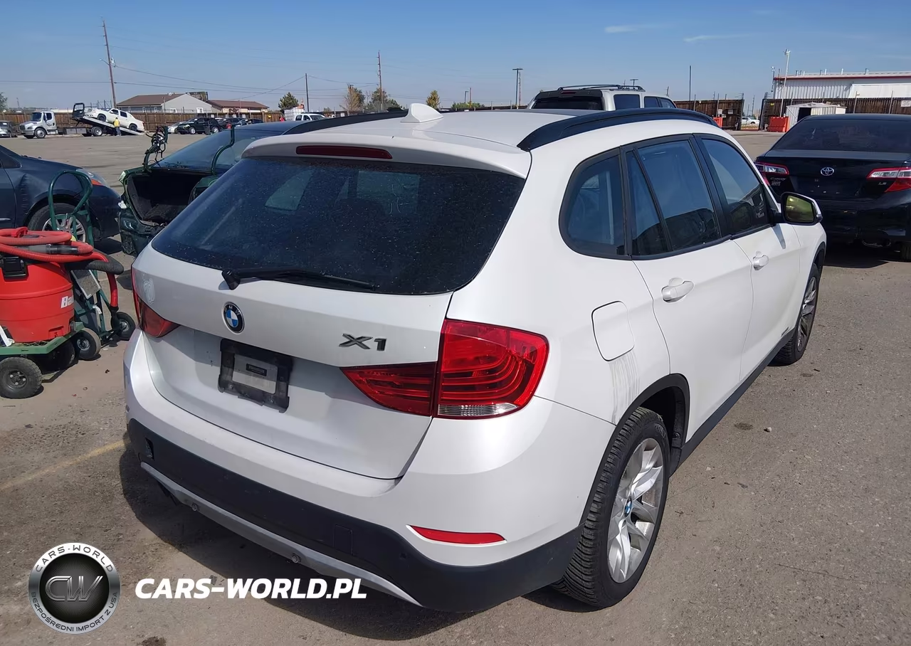 2015 BMW X1 xDrive28I VIN:WBAVL1C53FVY28336 - 4