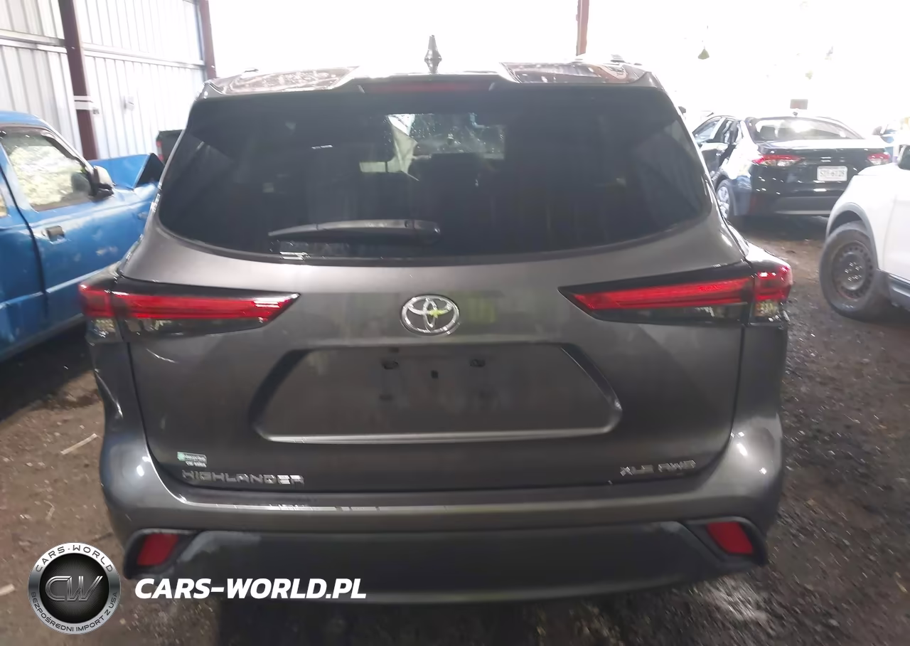 2022 Toyota Highlander Xle VIN:5TDGZRBH8NS247945 - 16
