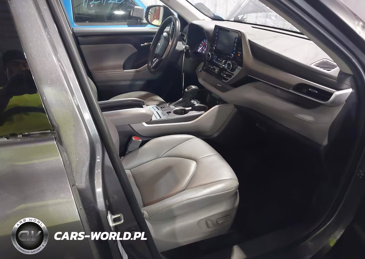 2022 Toyota Highlander Xle VIN:5TDGZRBH8NS247945 - 5