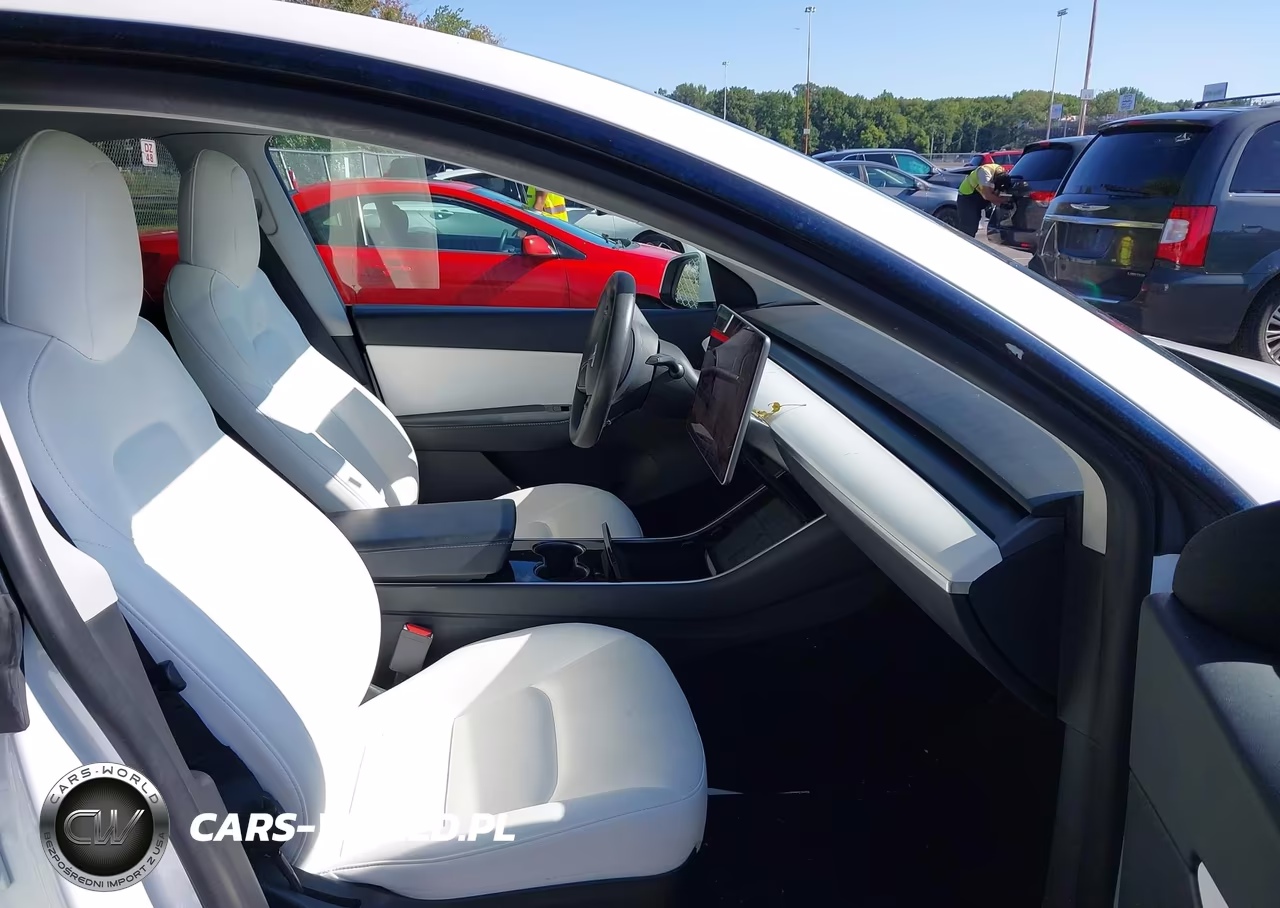 2020 Tesla Model Y Long Range Dual Motor All-Wheel Drive VIN:5YJYGDEE3LF036345 - 5