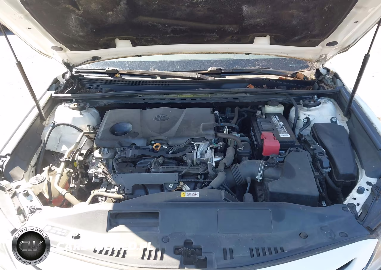 2018 Toyota Camry Se VIN:4T1B11HKXJU561894 - 10