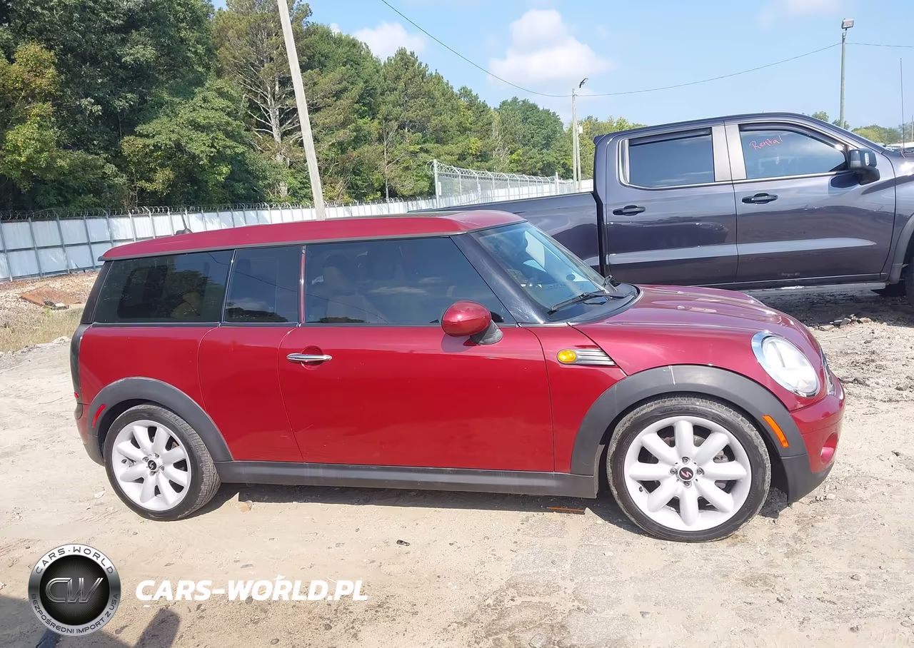 2008 Mini Cooper Clubman VIN:WMWML335X8TN67678 - 13