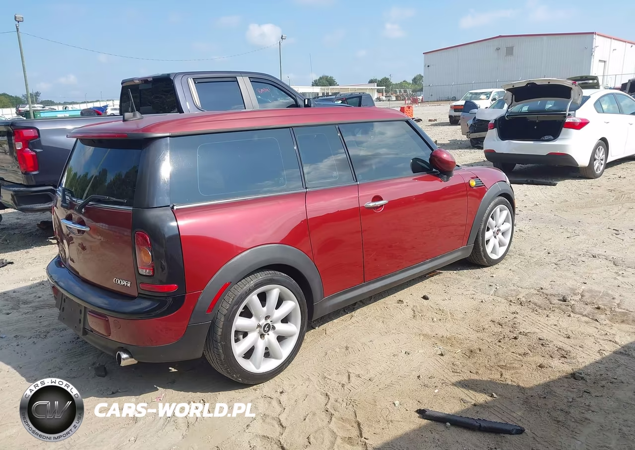 2008 Mini Cooper Clubman VIN:WMWML335X8TN67678 - 4