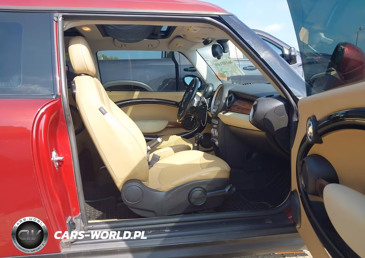 2008 Mini Cooper Clubman VIN:WMWML335X8TN67678 - 5