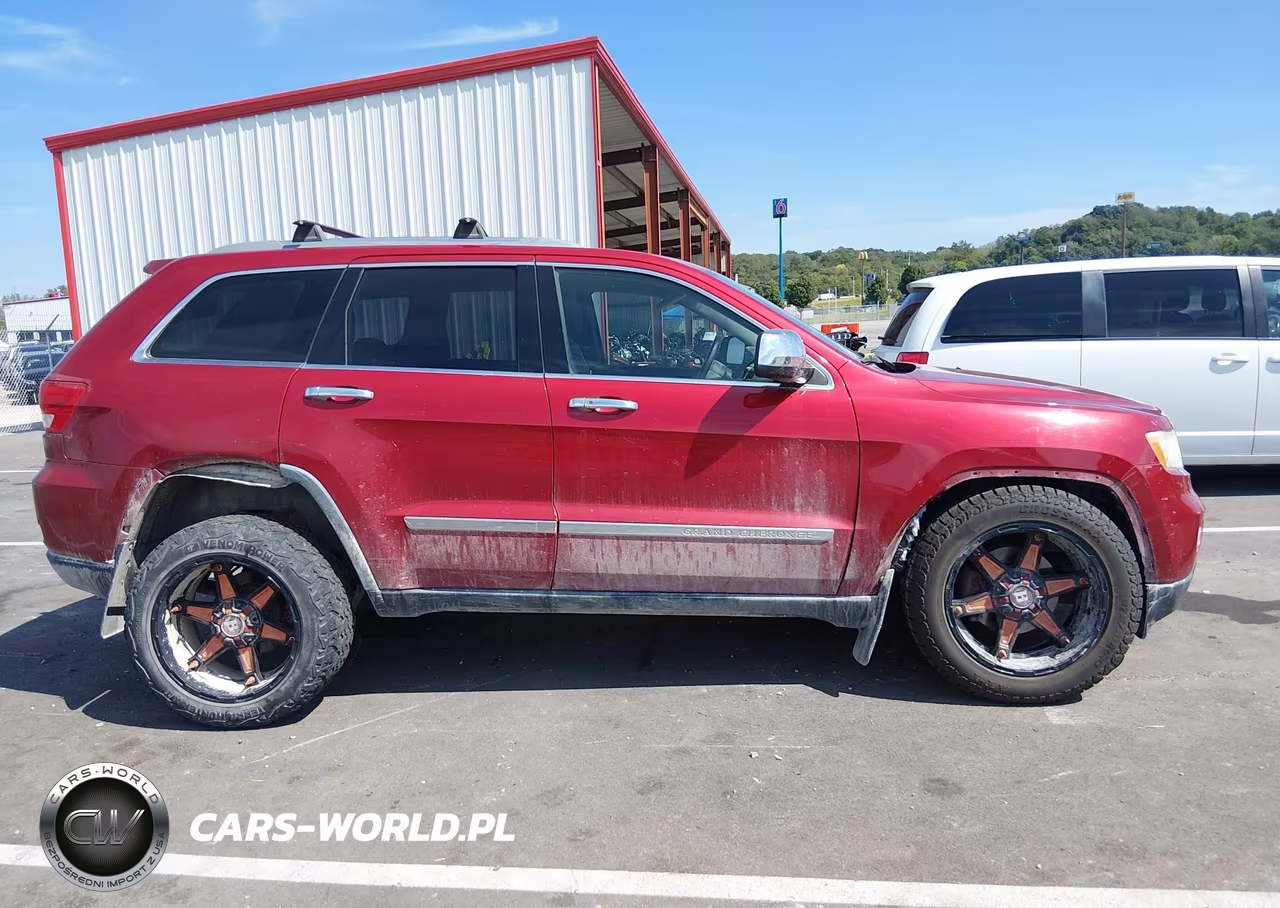 2011 Jeep Grand Cherokee Laredo VIN:1J4RR4GG5BC581496 - 12