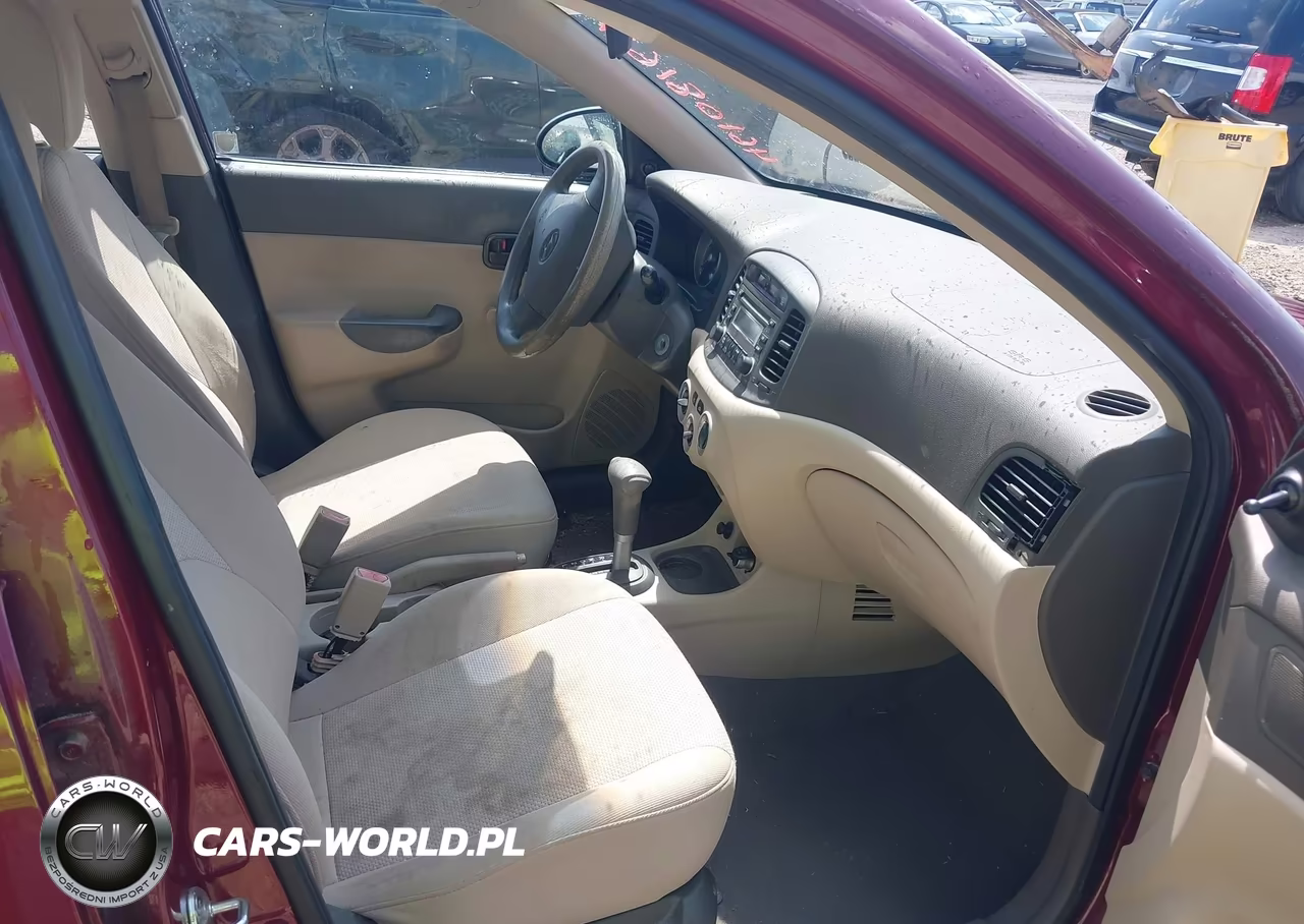 2008 Hyundai Accent Gls VIN:KMHCN46C88U216041 - 5