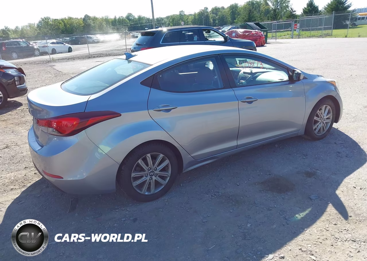 2015 Hyundai Elantra Se VIN:5NPDH4AE6FH602005 - 4