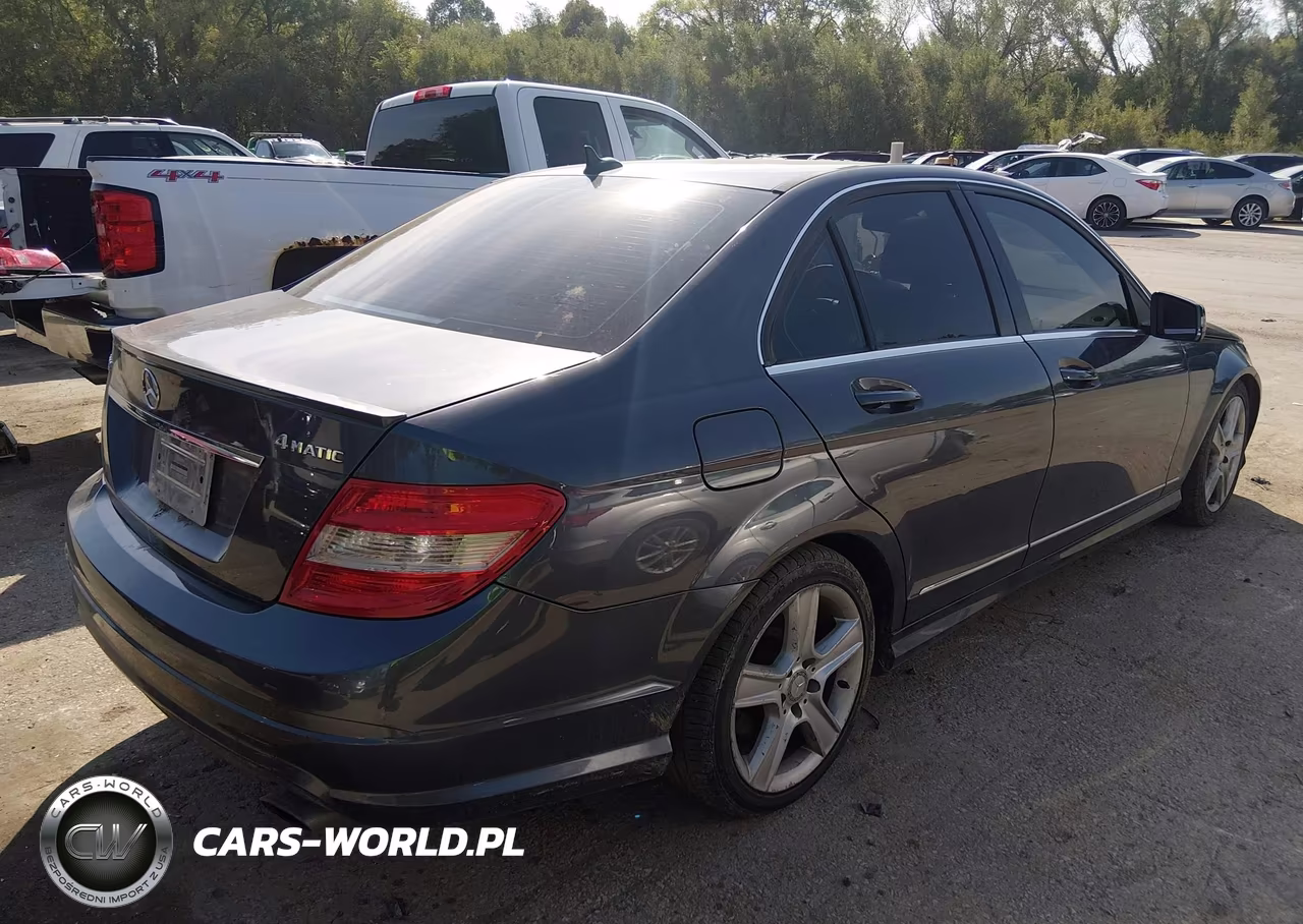 2011 Mercedes-Benz C 300 Sport 4Matic VIN:WDDGF8BB0BR179395 - 4