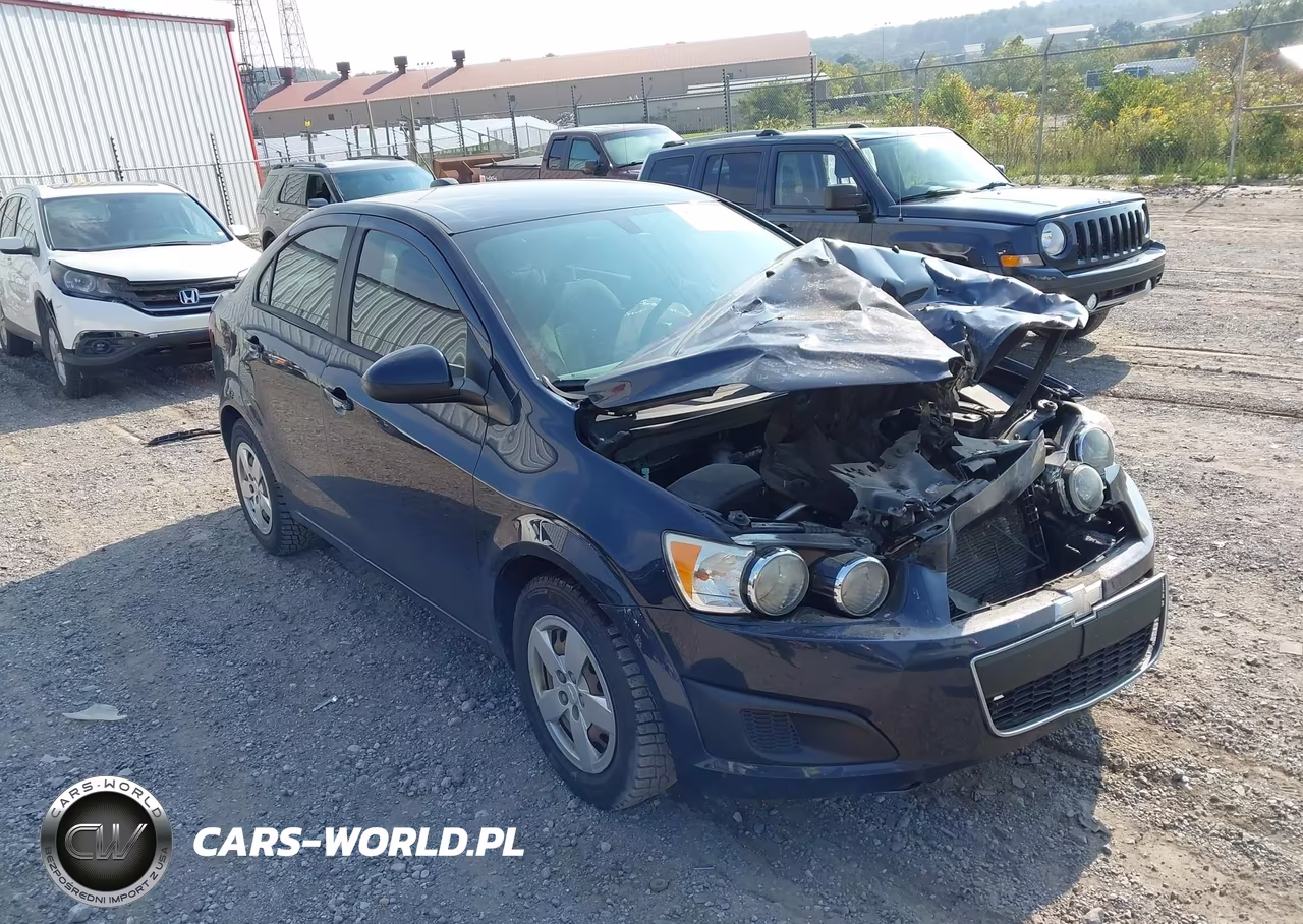 2015 Chevrolet Sonic Ls Auto – zdjęcie 1 z 17