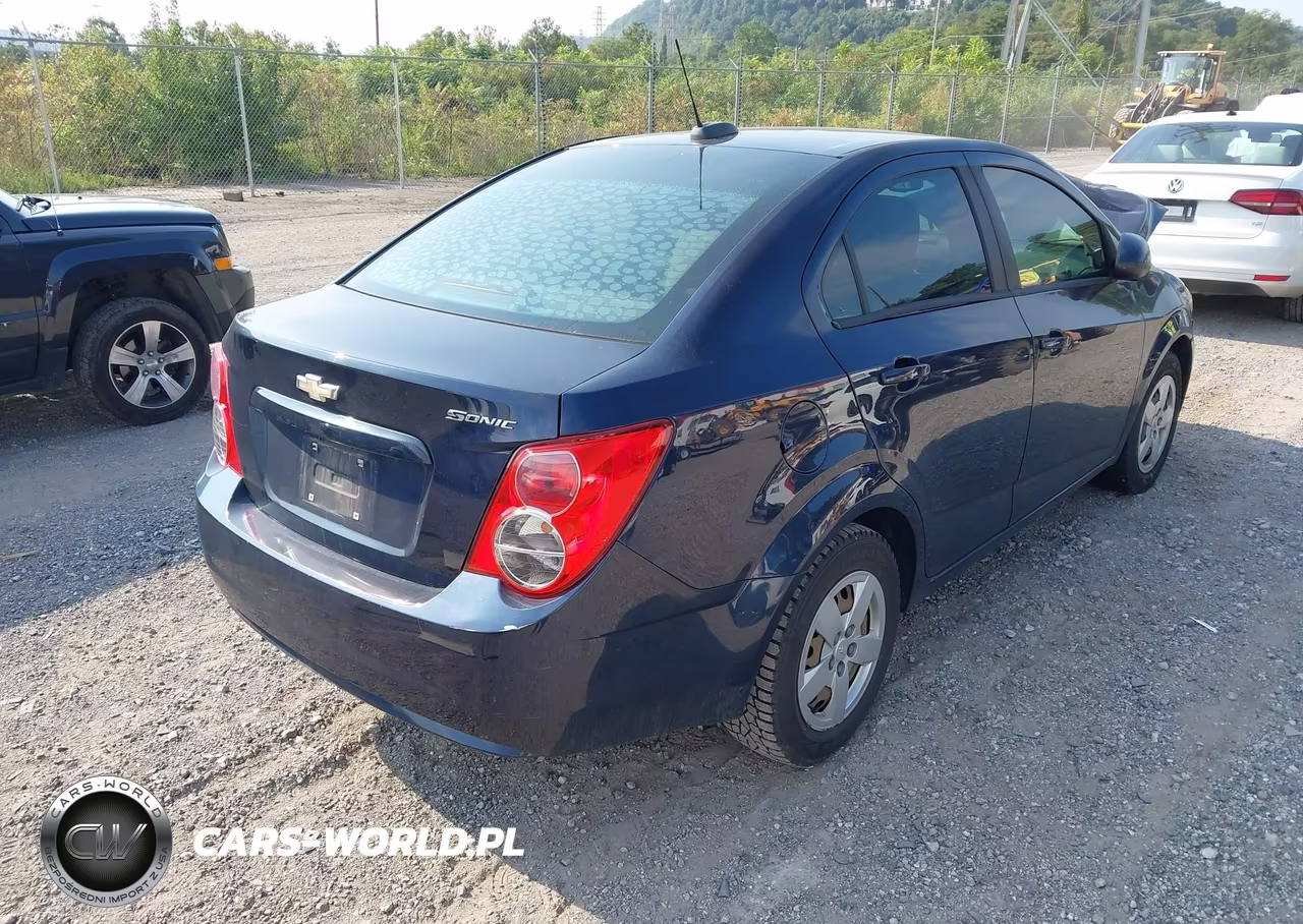 2015 Chevrolet Sonic Ls Auto VIN:1G1JA5SH0F4217768 - 4