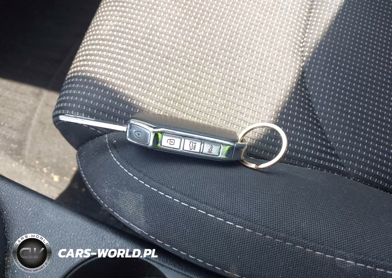 2019 Kia Forte Lxs VIN:3KPF24AD2KE133494 - 11