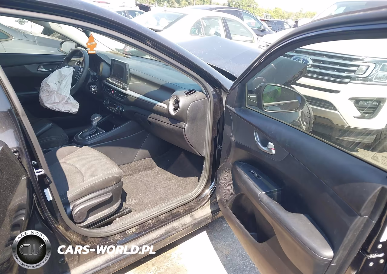 2019 Kia Forte Lxs VIN:3KPF24AD2KE133494 - 5