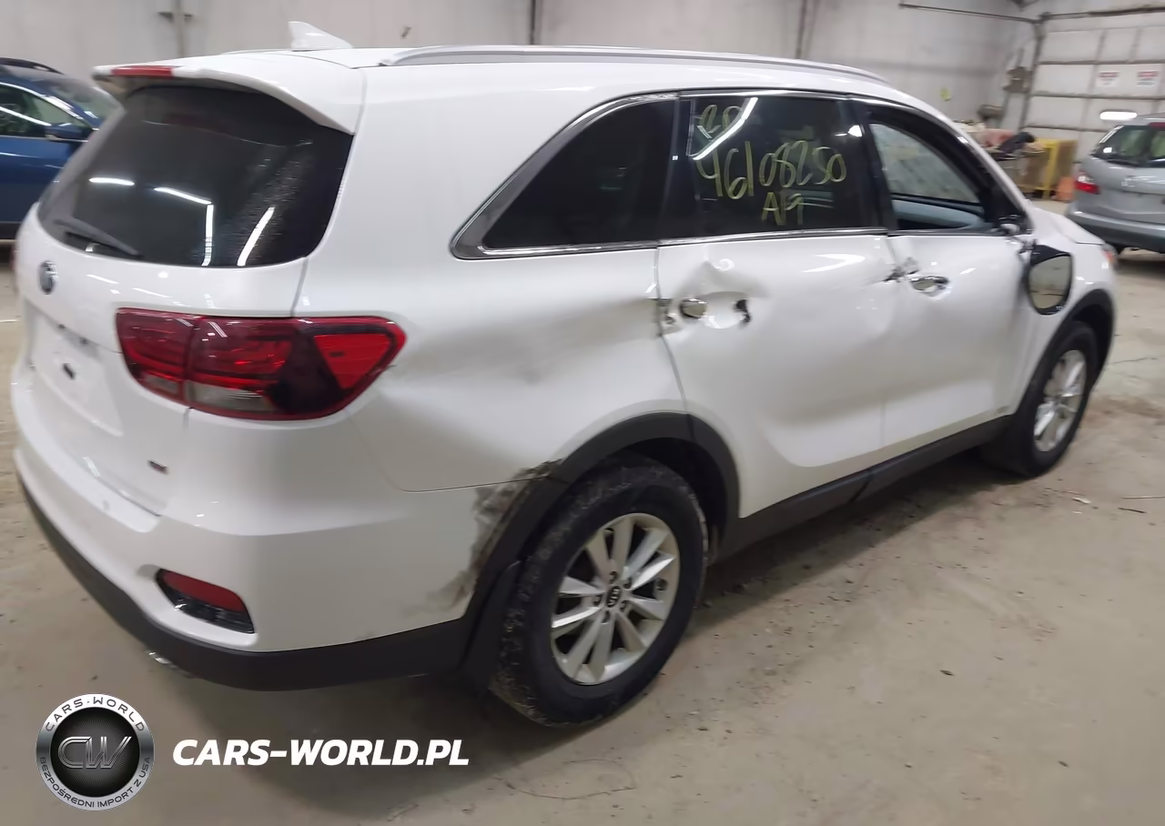 2019 Kia Sorento 2.4L Lx VIN:5XYPGDA35KG595631 - 4
