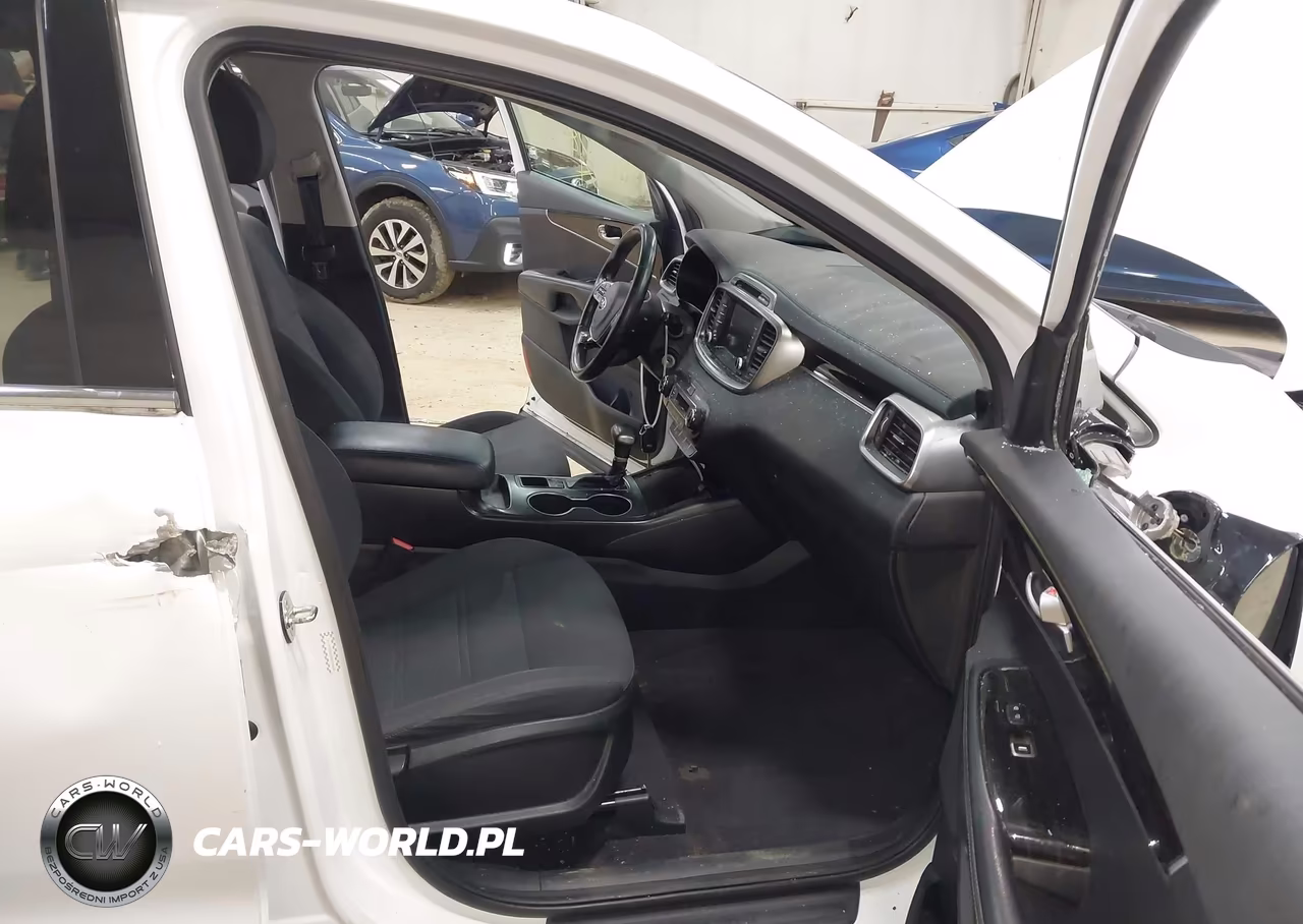 2019 Kia Sorento 2.4L Lx VIN:5XYPGDA35KG595631 - 5