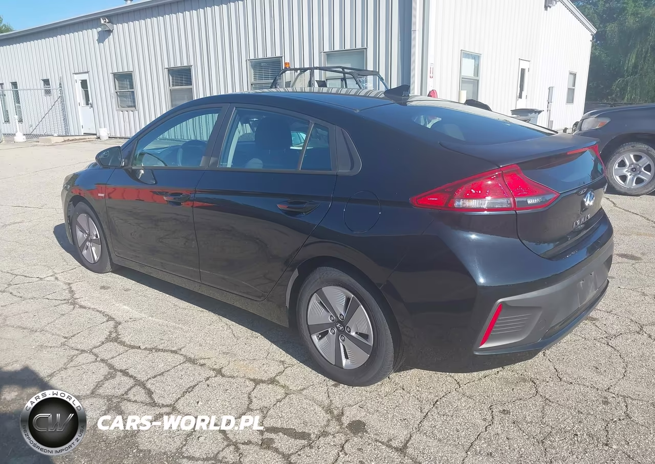 2018 Hyundai Ioniq Hybrid Blue VIN:KMHC65LC1JU100323 - 3