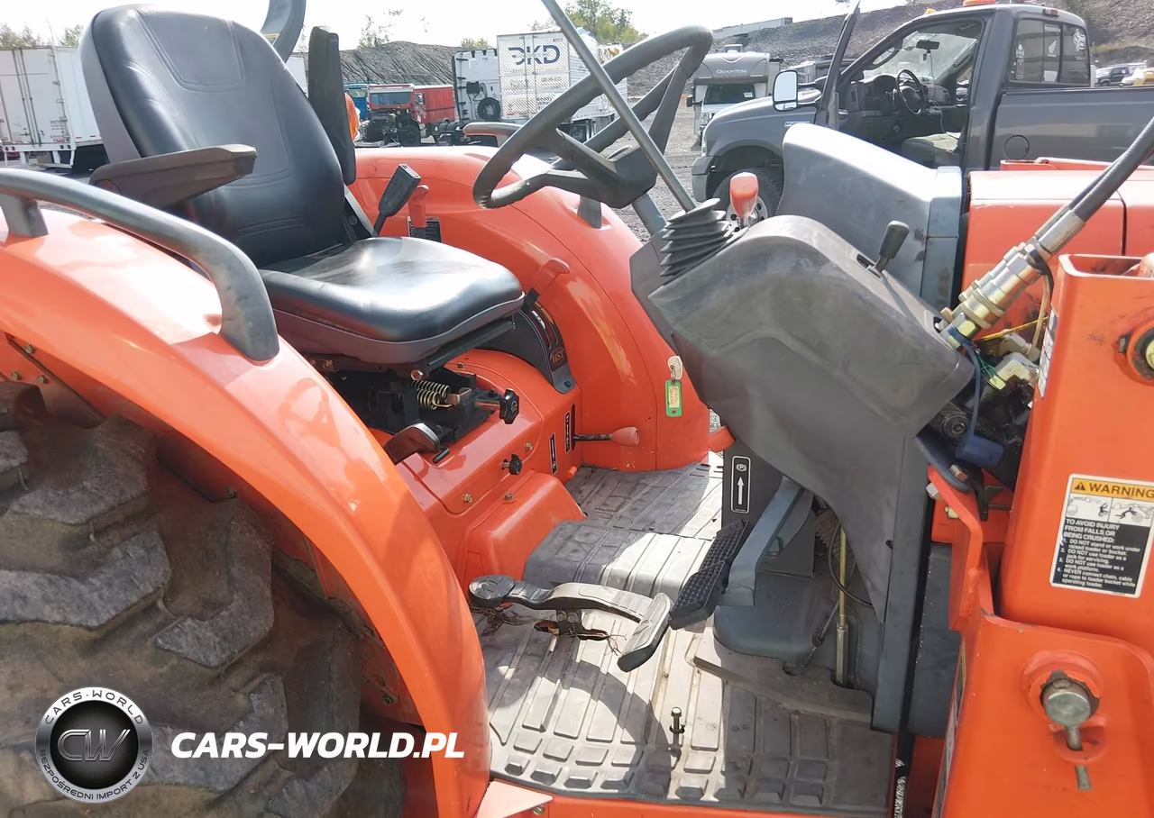 2006 Kubota L3130 VIN:00000000000056157 - 5