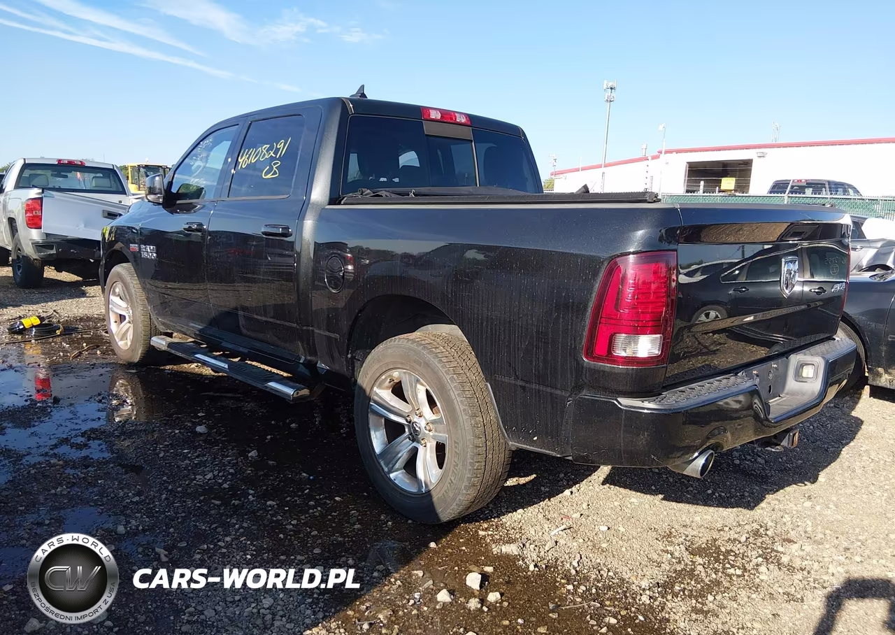 2017 Ram 1500 Sport 4X4 5'7 Box VIN:1C6RR7MTXHS743783 - 3