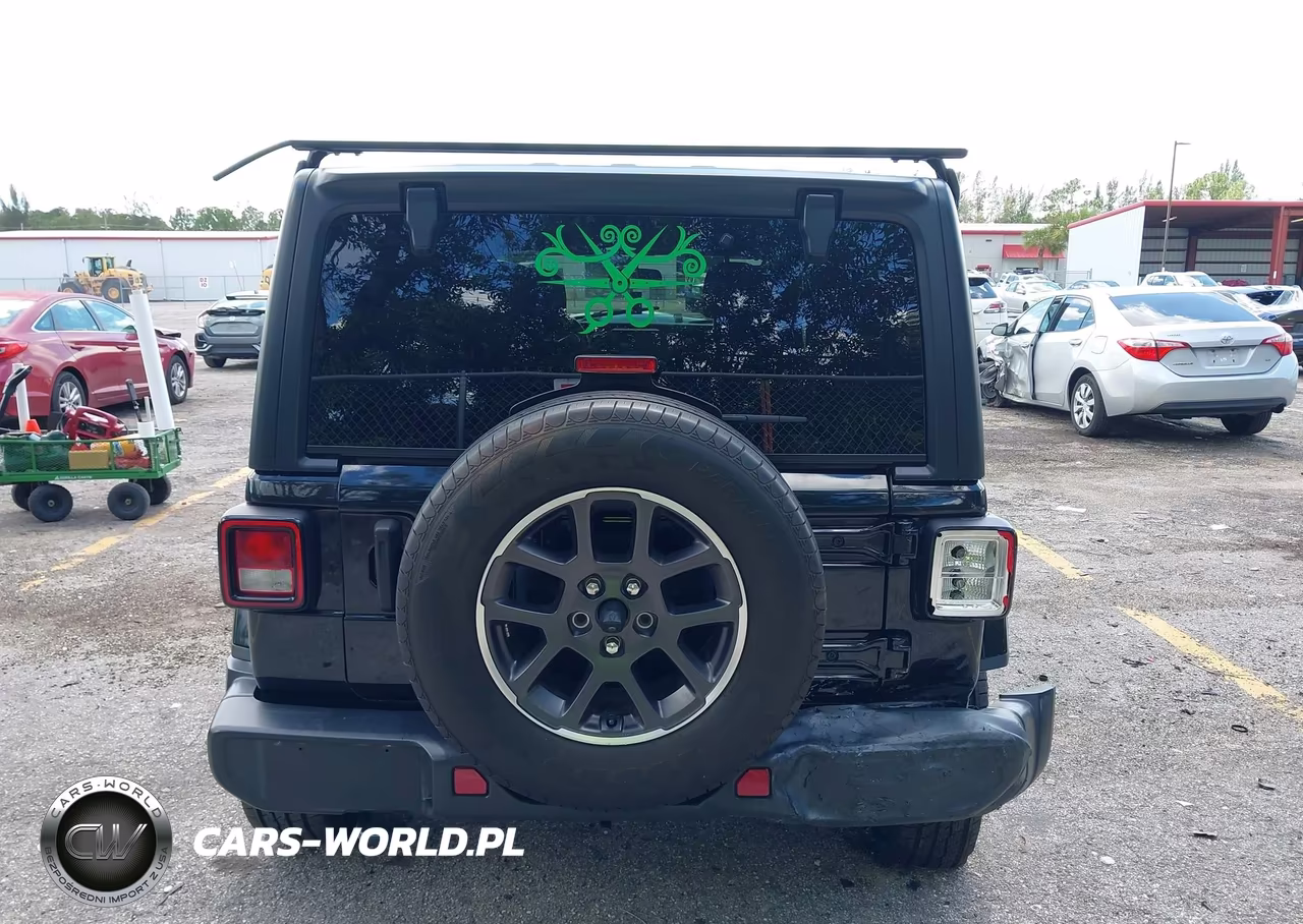 2021 Jeep Wrangler Unlimited Sahara 4X4 VIN:1C4HJXEN2MW653686 - 17