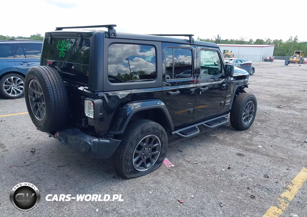 2021 Jeep Wrangler Unlimited Sahara 4X4 VIN:1C4HJXEN2MW653686 - 4