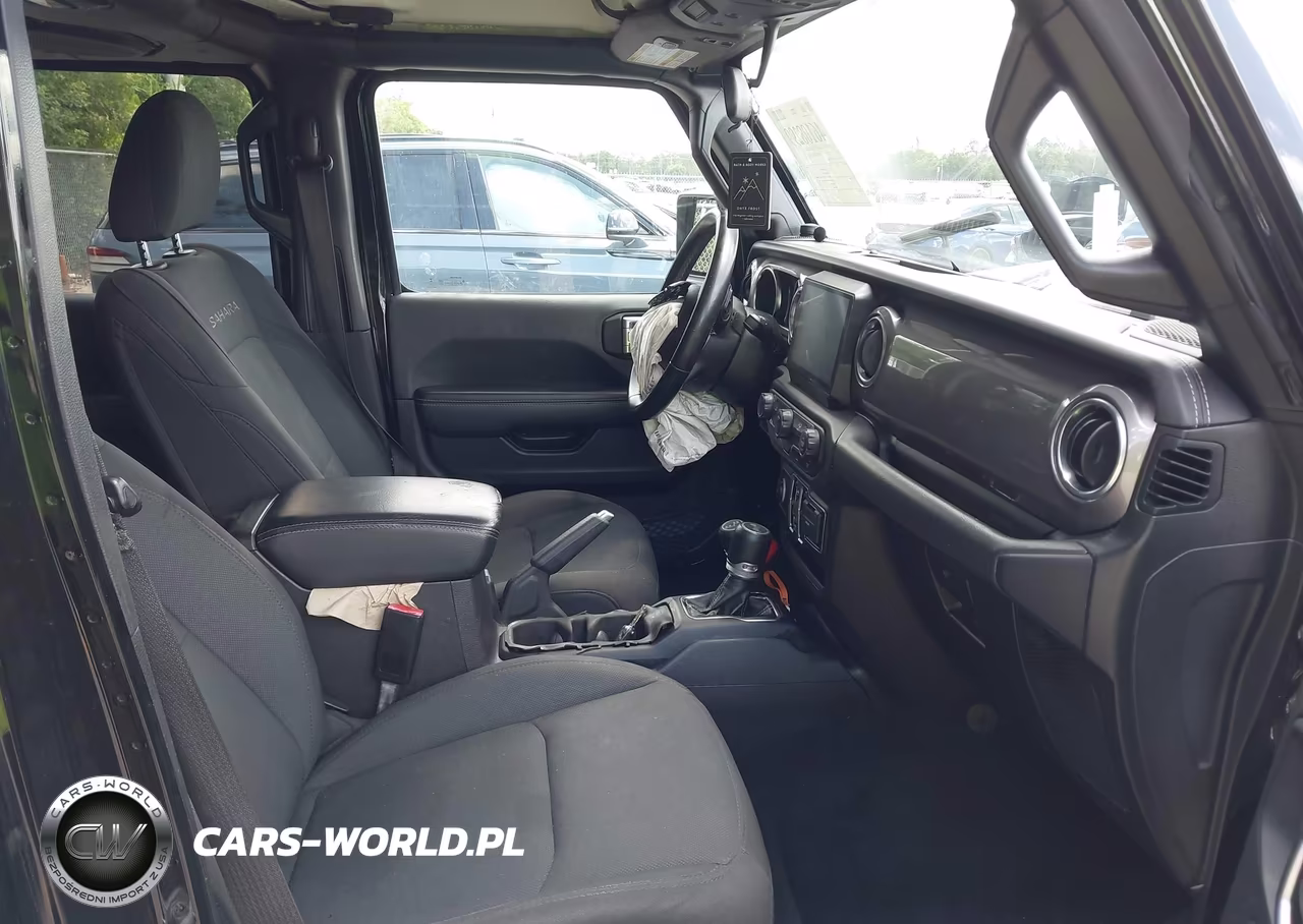 2021 Jeep Wrangler Unlimited Sahara 4X4 VIN:1C4HJXEN2MW653686 - 5