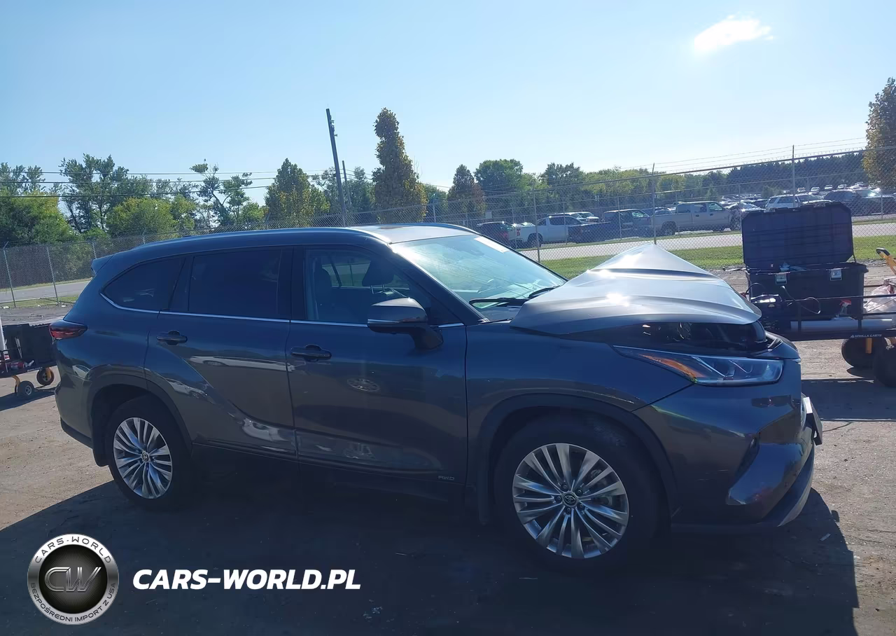 2025 Toyota Highlander Hybrid Platinum VIN:5TDEBRCH4SS657079 - 14