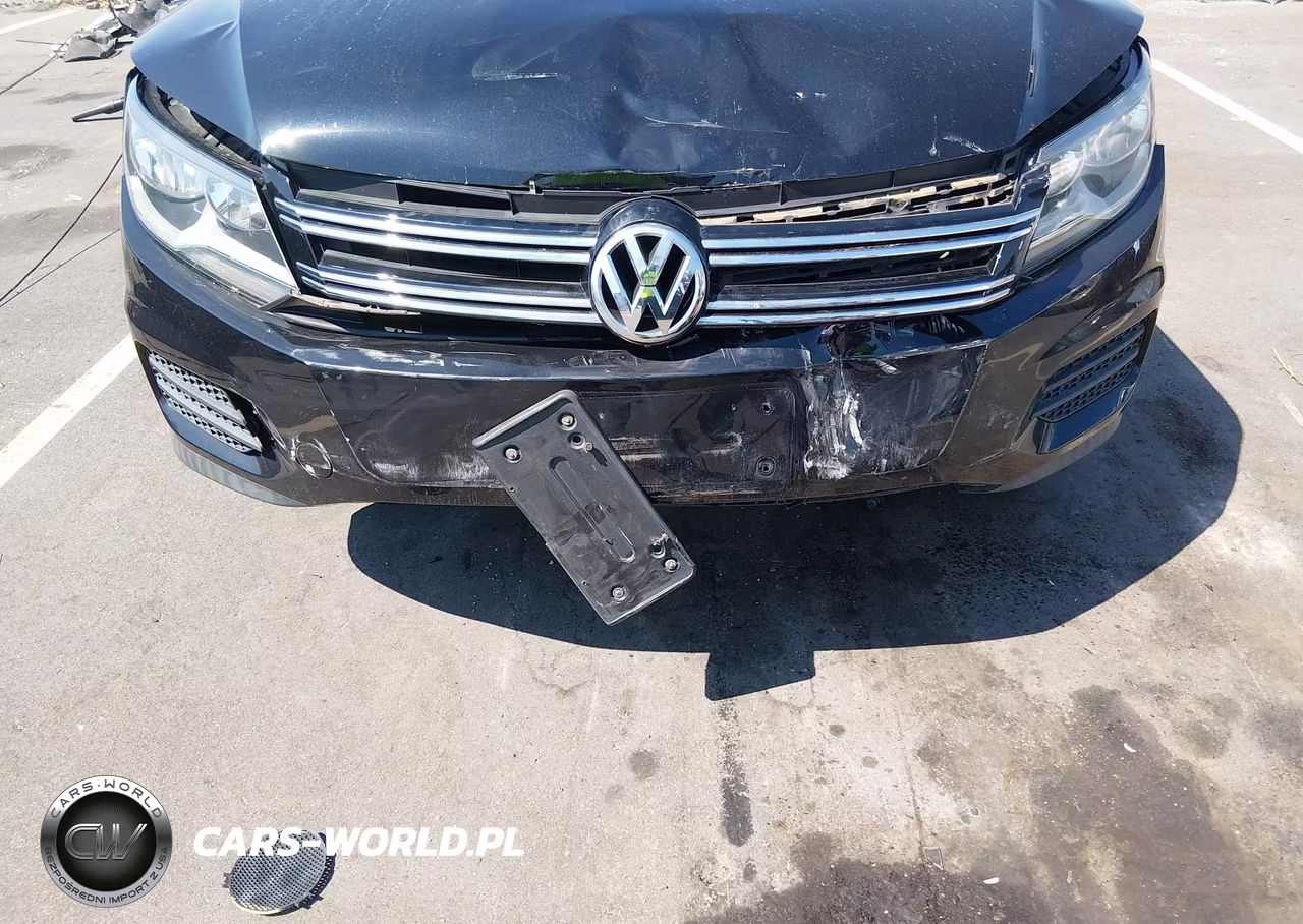 2016 Volkswagen Tiguan S VIN:WVGAV7AX1GW597365 - 6