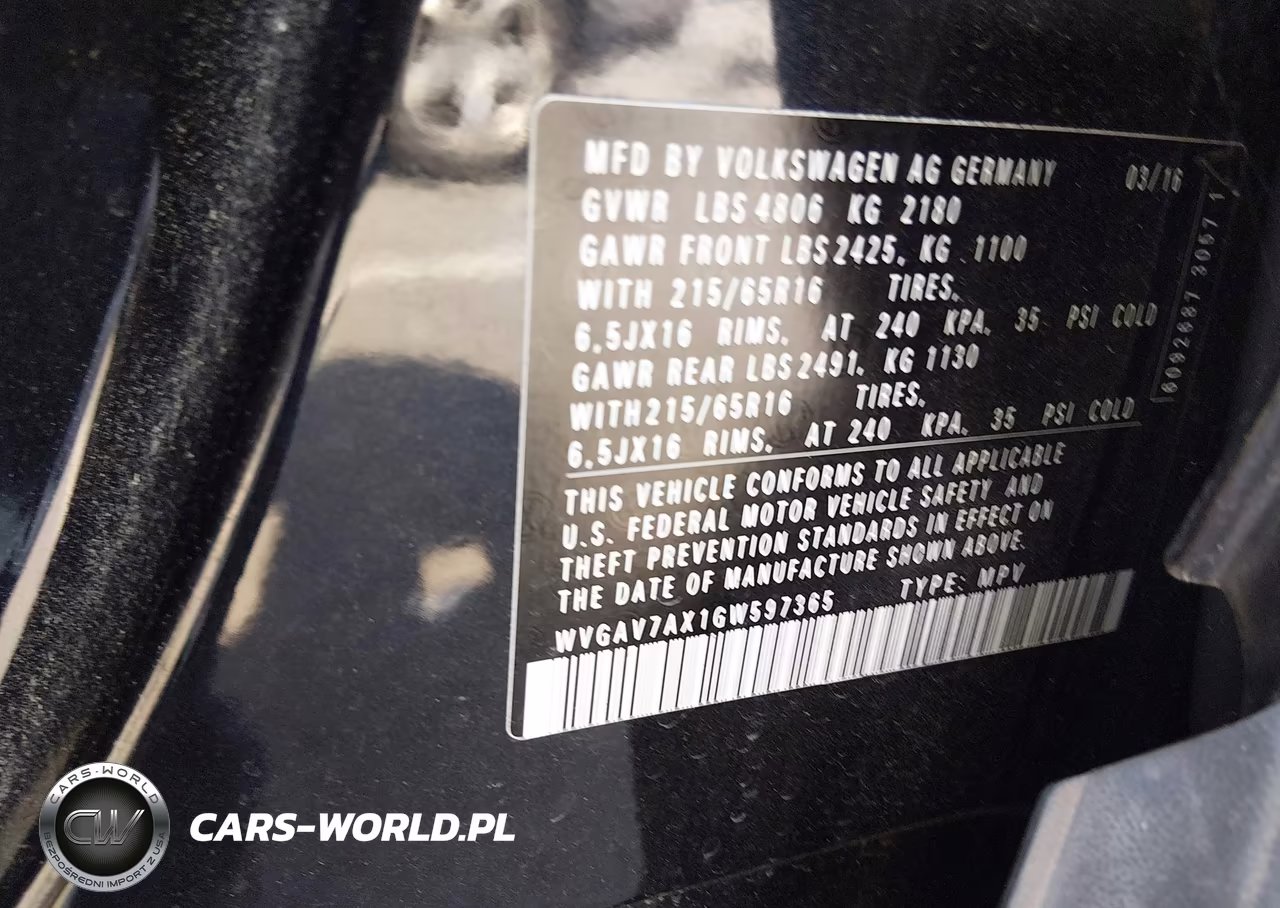 2016 Volkswagen Tiguan S VIN:WVGAV7AX1GW597365 - 9