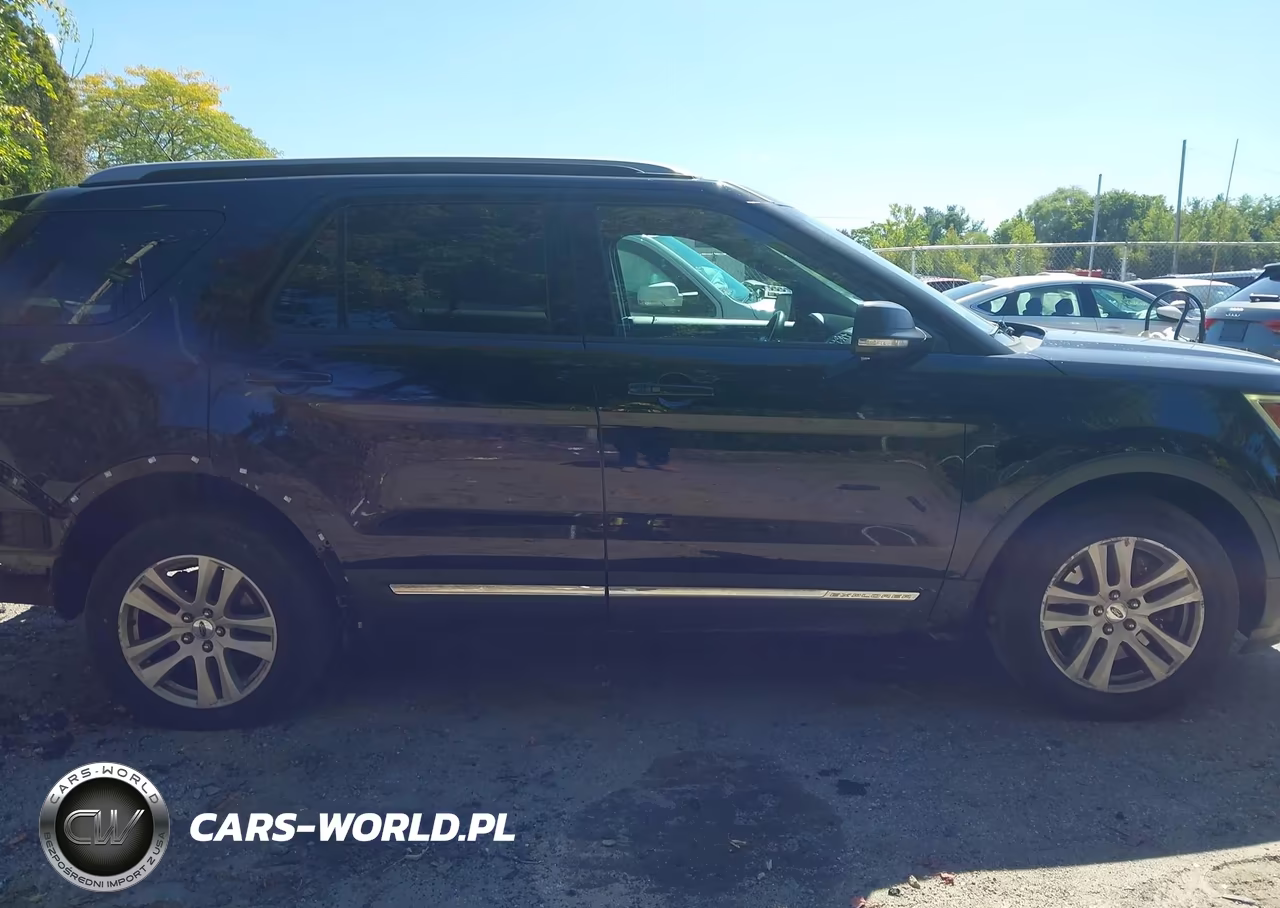 2018 Ford Explorer Xlt VIN:1FM5K8DH2JGA61255 - 14