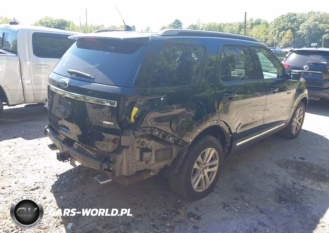2018 Ford Explorer Xlt VIN:1FM5K8DH2JGA61255 - 4