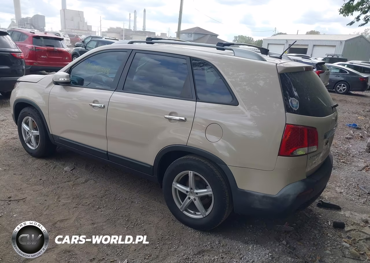 2012 Kia Sorento Lx VIN:5XYKT3A60CG199537 - 3