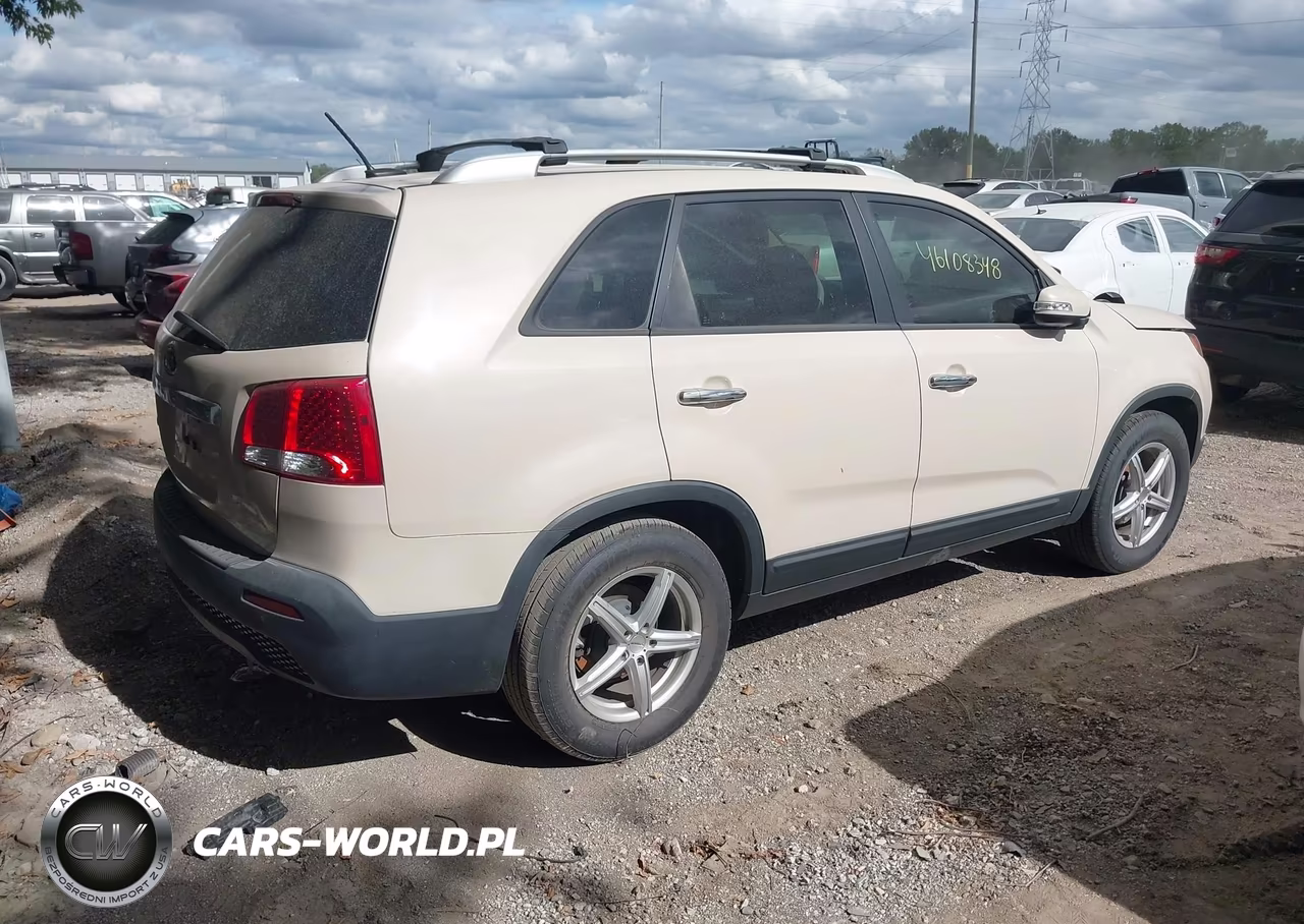 2012 Kia Sorento Lx VIN:5XYKT3A60CG199537 - 4