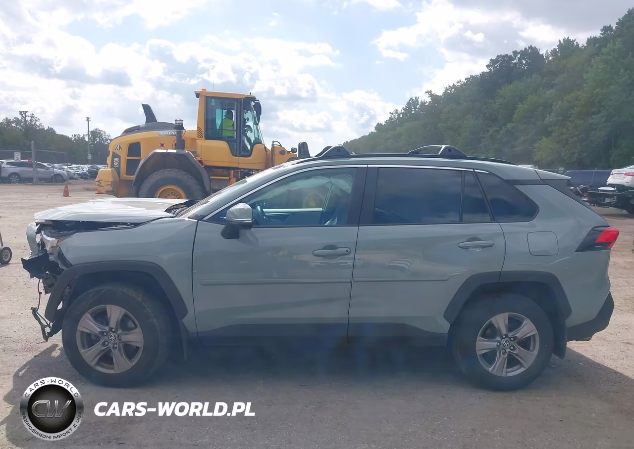 2023 Toyota Rav4 Xle VIN:2T3P1RFV4PW399312 - 14