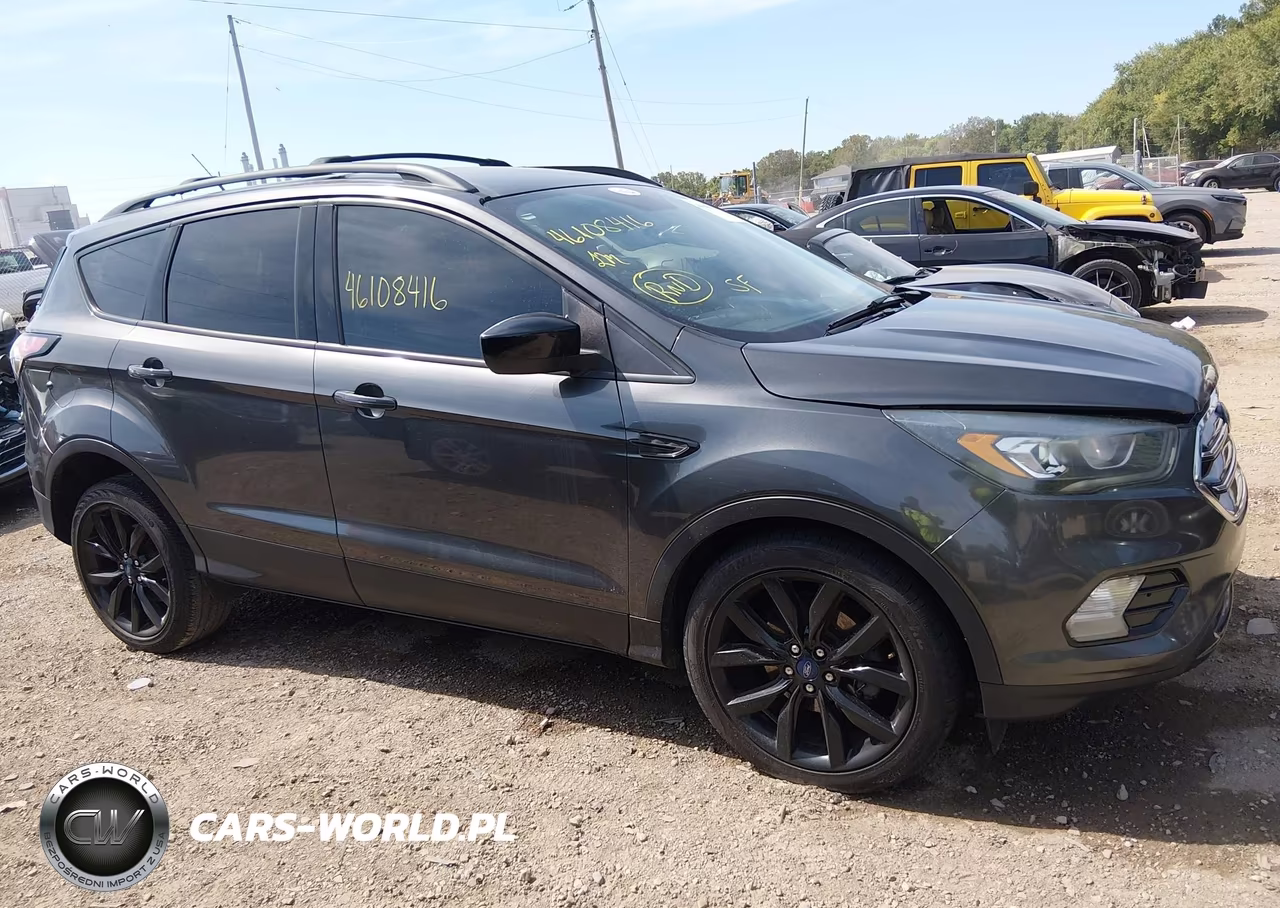 2017 Ford Escape Se VIN:1FMCU0GD8HUC31013 - 13
