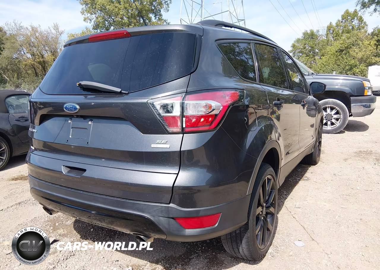2017 Ford Escape Se VIN:1FMCU0GD8HUC31013 - 4