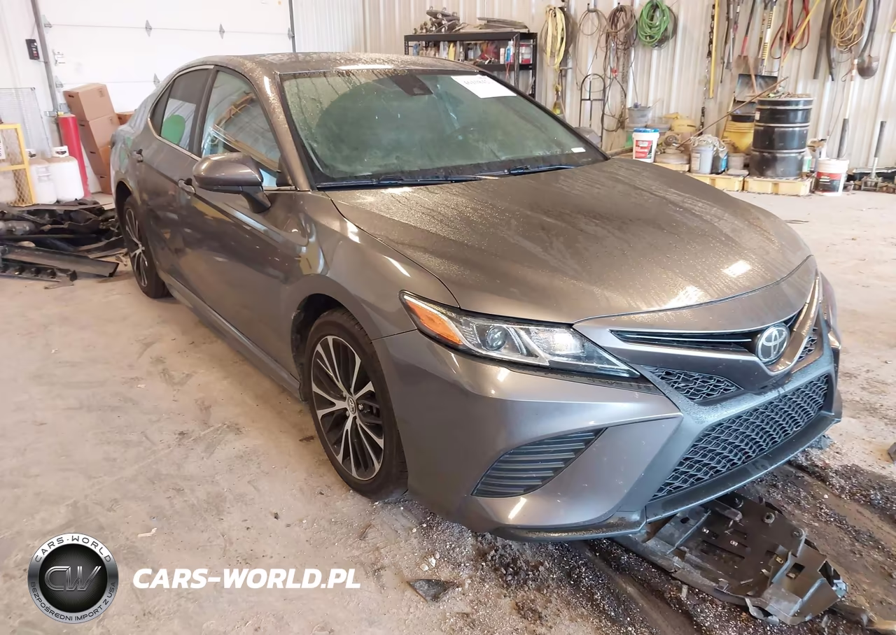 2020 Toyota Camry Se