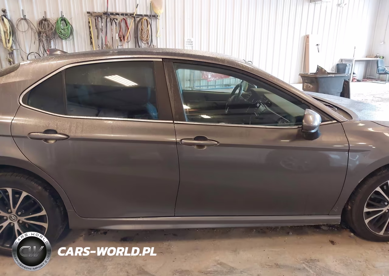 2020 Toyota Camry Se VIN:4T1G11AK2LU905558 - 13