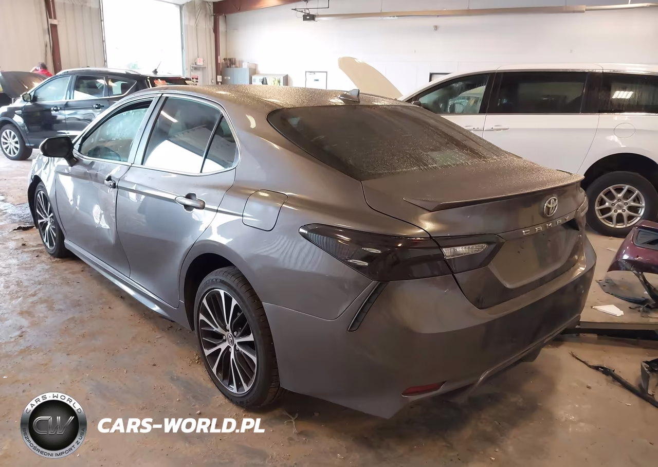 2020 Toyota Camry Se VIN:4T1G11AK2LU905558 - 3