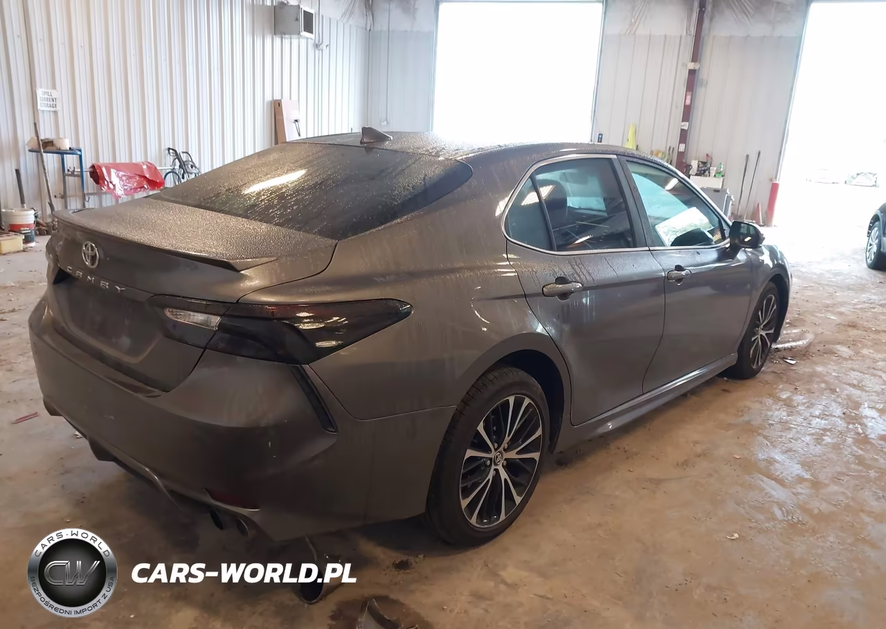 2020 Toyota Camry Se VIN:4T1G11AK2LU905558 - 4