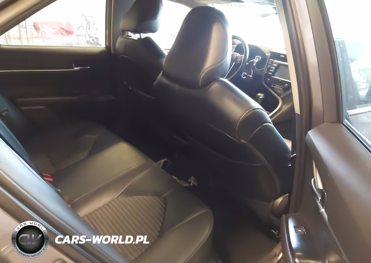 2020 Toyota Camry Se VIN:4T1G11AK2LU905558 - 8