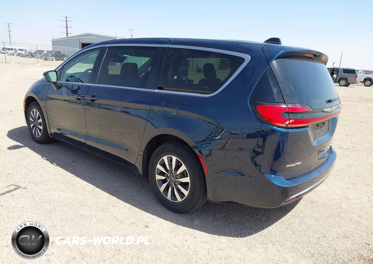 2024 Chrysler Pacifica Hybrid Select VIN:2C4RC1S74RR177863 - 3