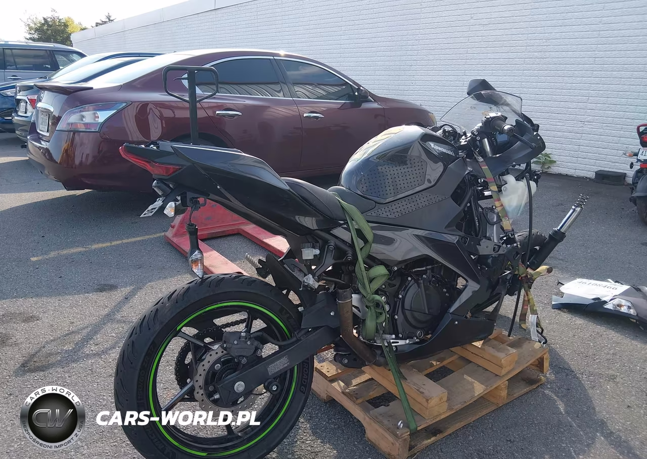 2022 Kawasaki Ex400 VIN:JKAEXKH19NDAH5671 - 4