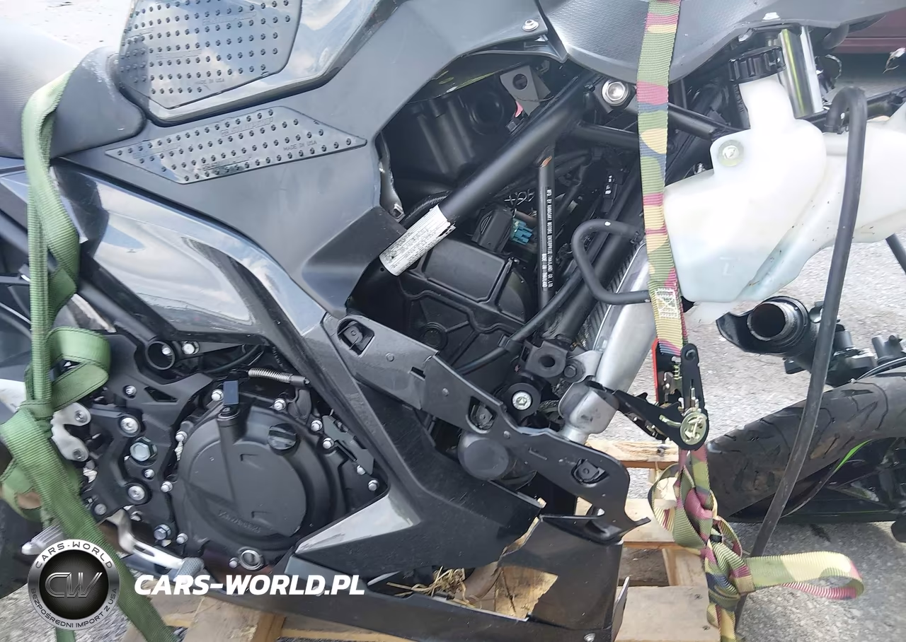 2022 Kawasaki Ex400 VIN:JKAEXKH19NDAH5671 - 8